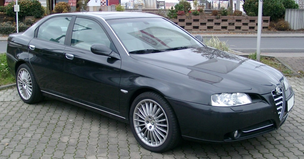 Alfa_Romeo_166_front_20071105.jpg