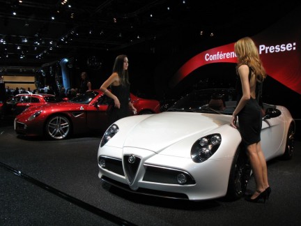 Alfa Romeo la Salonul de la Paris 2008.jpg