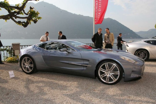 aston-martin-one-77-a-villa-deste_2.jpg