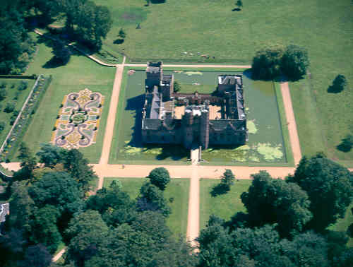 Oxburgh%20Hall.jpg