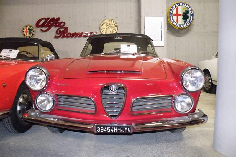 big_MuseoAlfaRomeoCozzi00471280x853.jpg