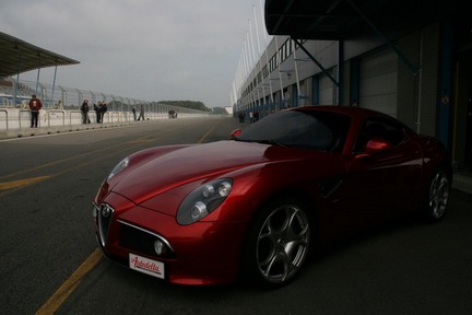 Autodelta Alfa Romeo 8C Competizione.jpg