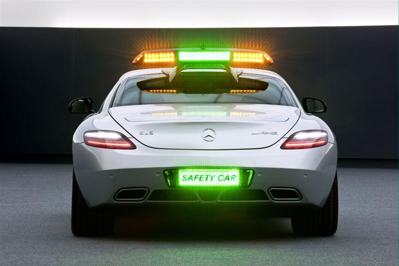 Mercedes SLS AMG Safety Car Formula1 2010_03.jpg