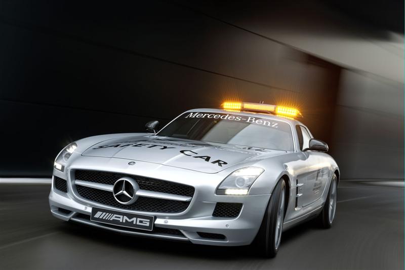 Mercedes SLS AMG Safety Car Formula1 2010_02.jpg
