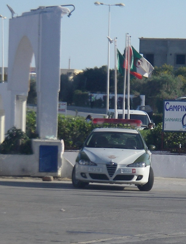 Alfa 147 de politie in Tunisia.jpg