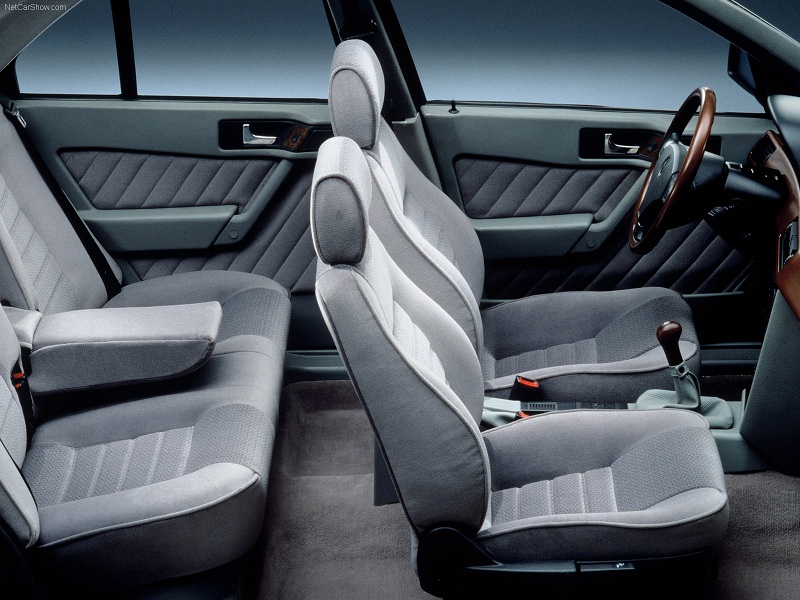 seats Alfa_Romeo-155_1993_1600x1200_wallpaper_04.jpg