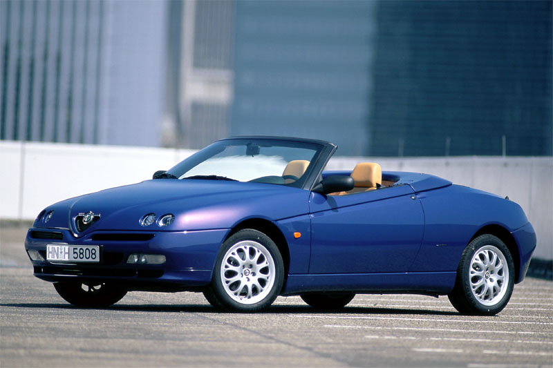 alfaromeospider8966.jpg