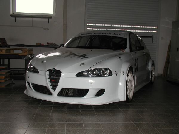 ALFA147S2000BTCCelsbAdt5ajOf.jpg