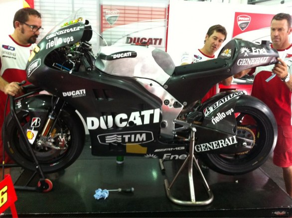 Ducati_Desmosedici_GP12_Rossi.jpg