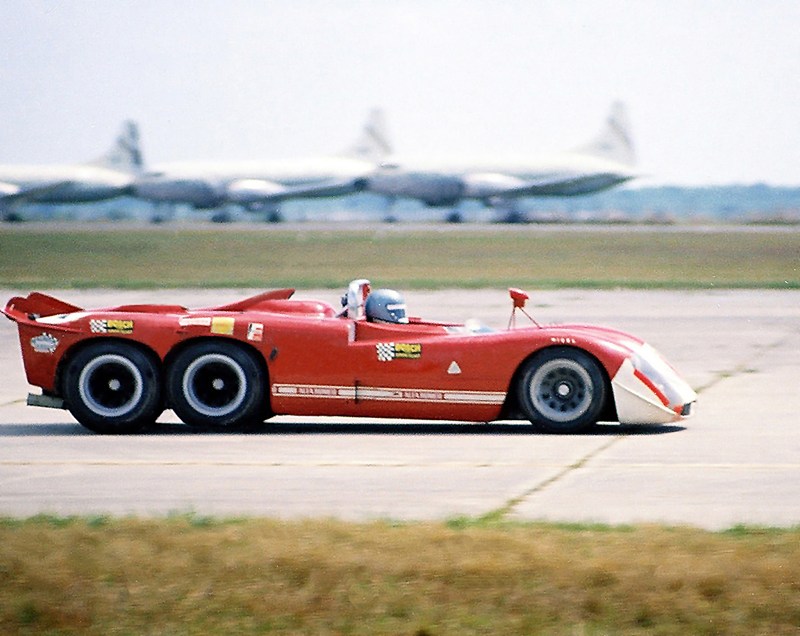 Alfa-Romeo-6-wheel-Project-Sebring-70.jpg