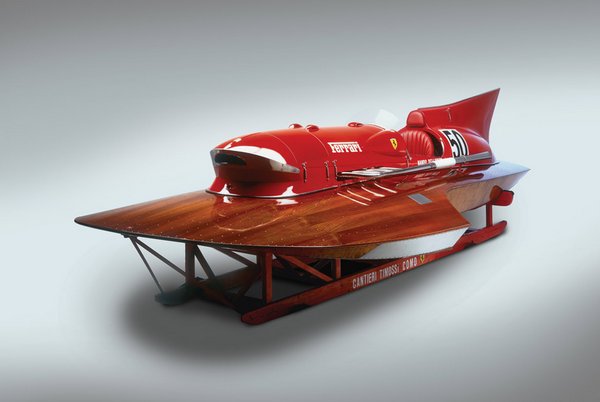 Ferrari-V12-powered-1953-Arno-XI-motor-racing-boat-to-be-auctioned-at-RM-Auctions-during-2012-F1-Monaco-GP.jpg