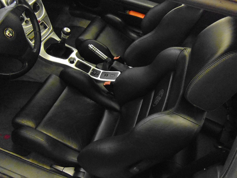 GTV-moded-seats-2.jpg