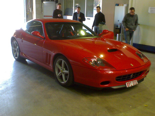 Ferrari 575 fata .jpg