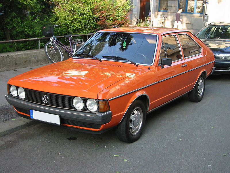 800px-Vw_passat_b1_facelift_v_sst.jpg