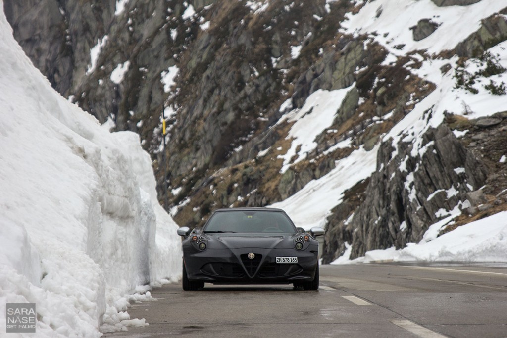 Alfa-Romeo-4C-front.jpg