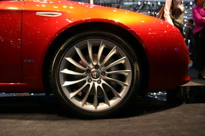 Jante Alfa romeo 159 SW 18 pouces.jpg