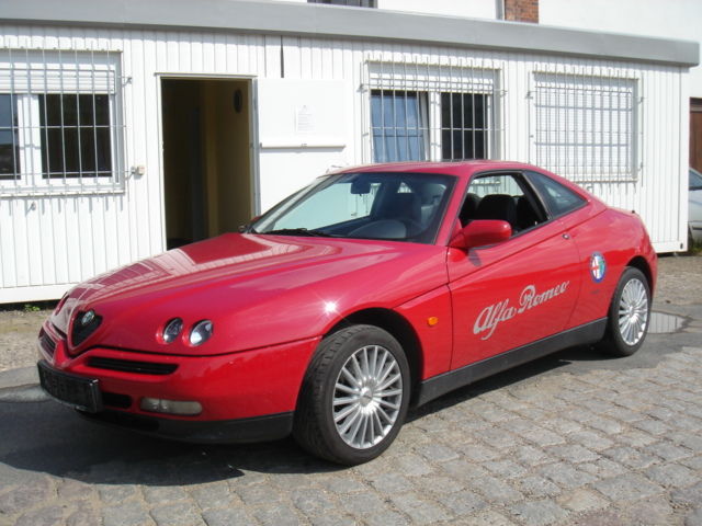 Alfa Romeo GTV 2.0 TS din 96.jpg