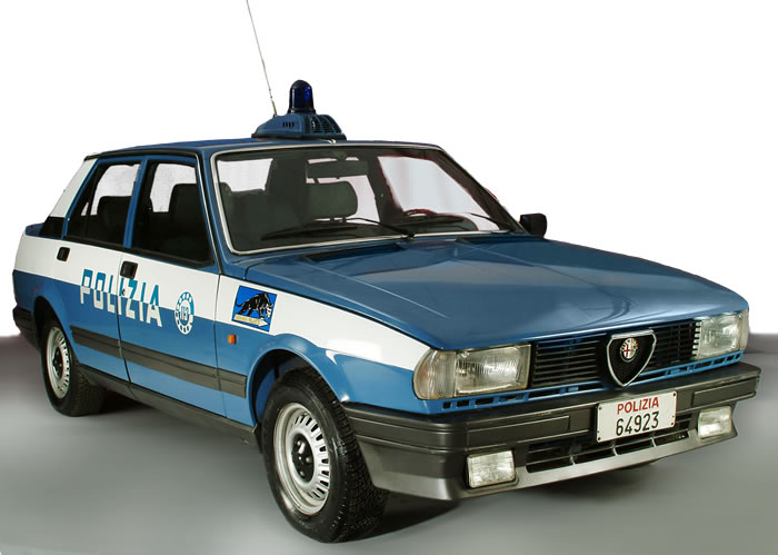 Alfa Romeo Giulietta polizia.jpg