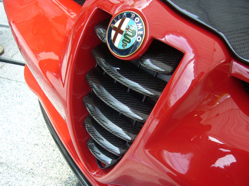 Alfa_Romeo_156_Front_Grill.JPG