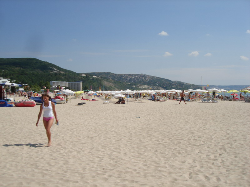 albena -beach.jpg