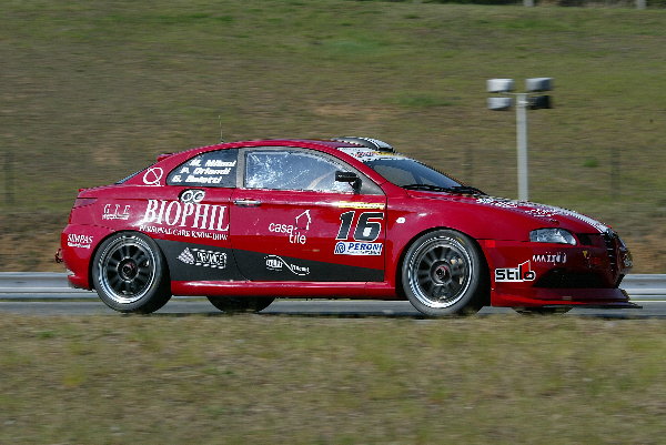 Alfa Romeo GT racing cu faruri de 47 3.jpg