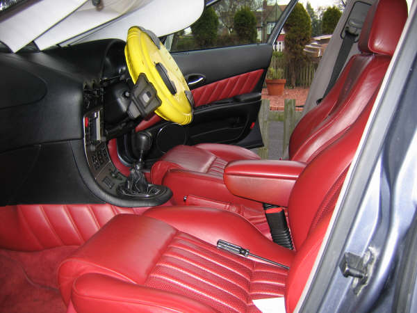 Alfa 166 3.0 V6 interior.jpg