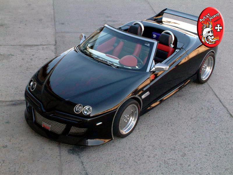 Alfa Romeo Spider pimpuit.jpg