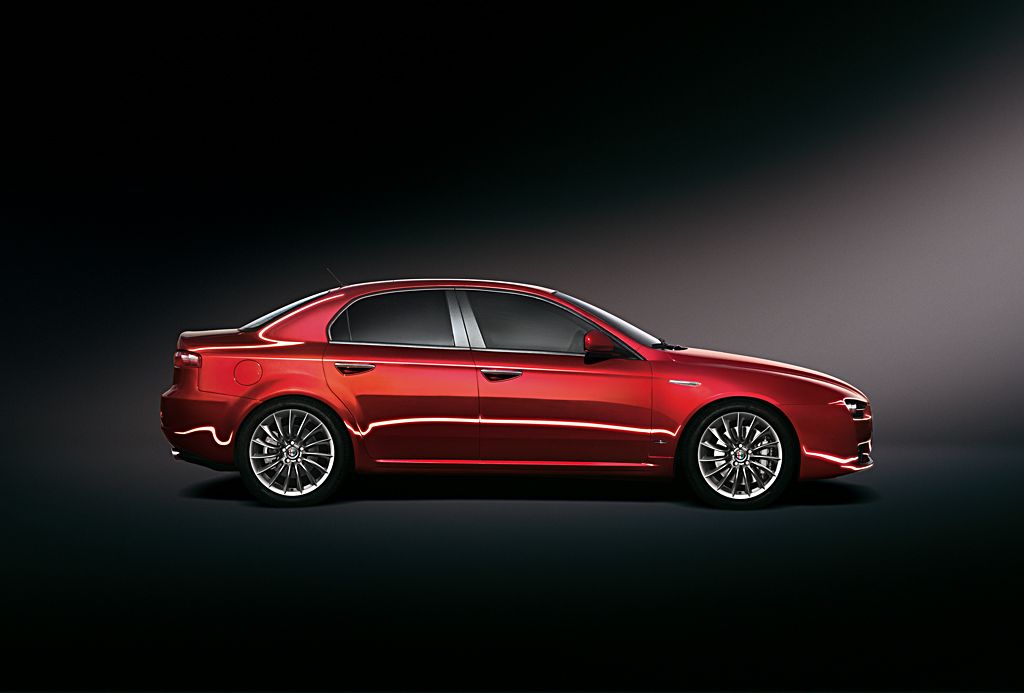 Alfa Romeo 159 MY 09 11.jpg