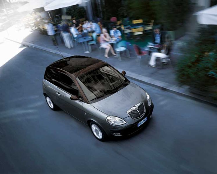 Lancia%20Ypsilon%20-%20Frontale800.jpg