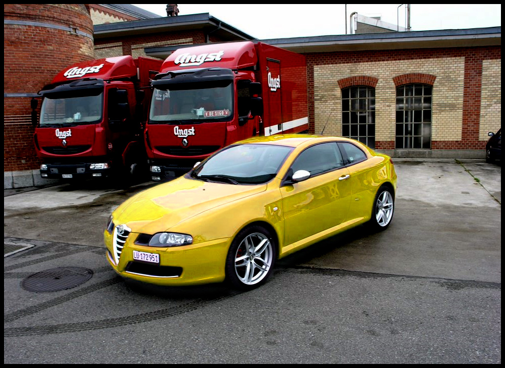 yellow-alfa-gt.jpg