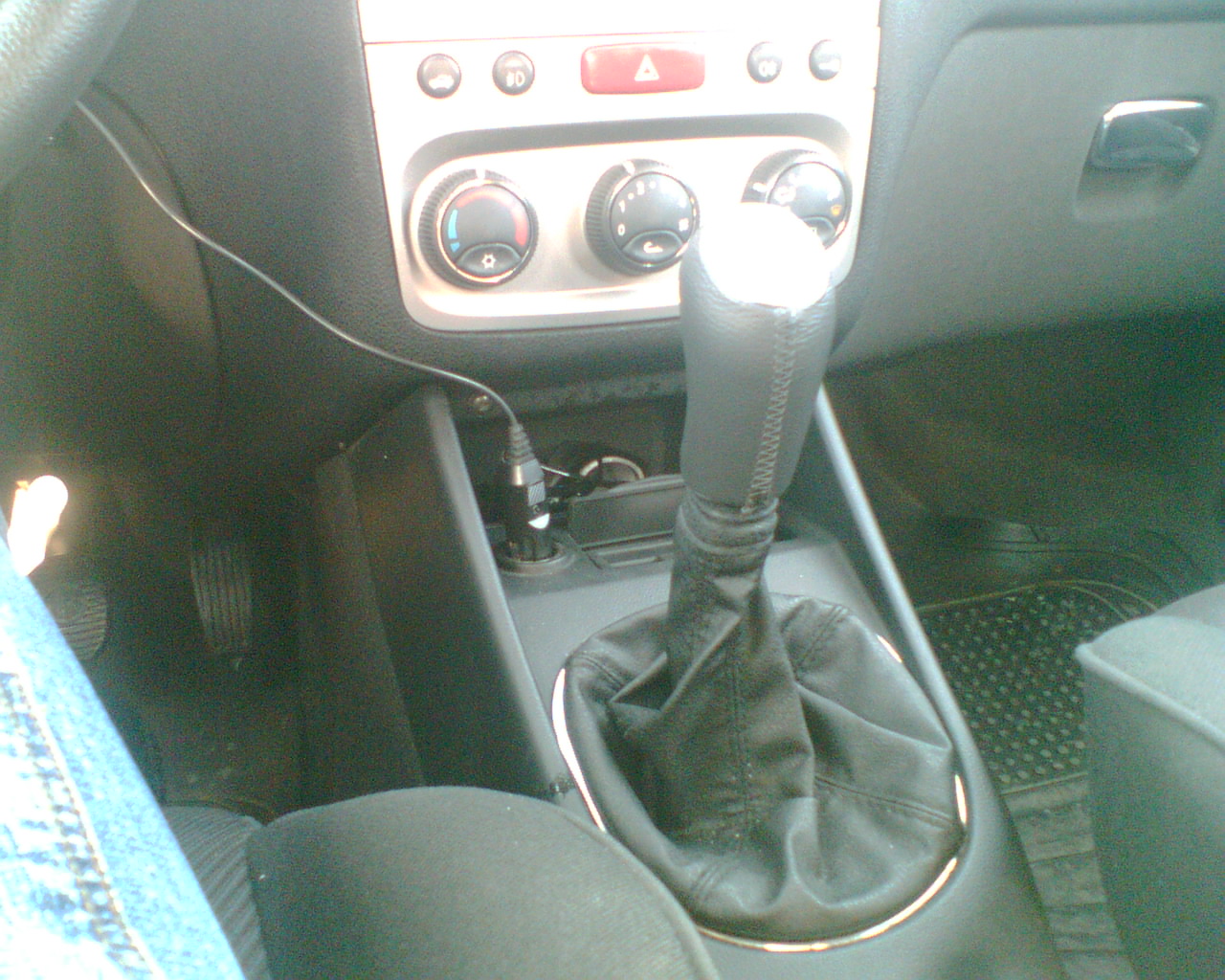 gear lever.jpg