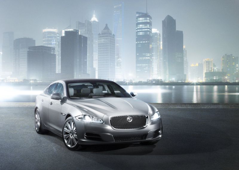 jaguar xj.jpg