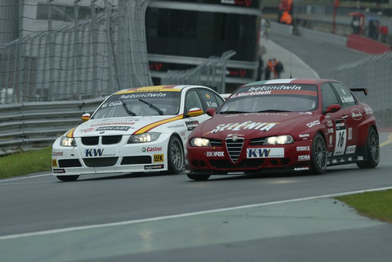 WTCCBrandsHatch2006_01_lg.jpg