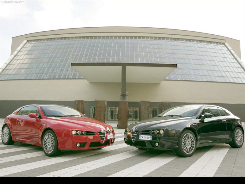 2005_Alfa_Romeo_Brera_1024x768_20ff.jpg