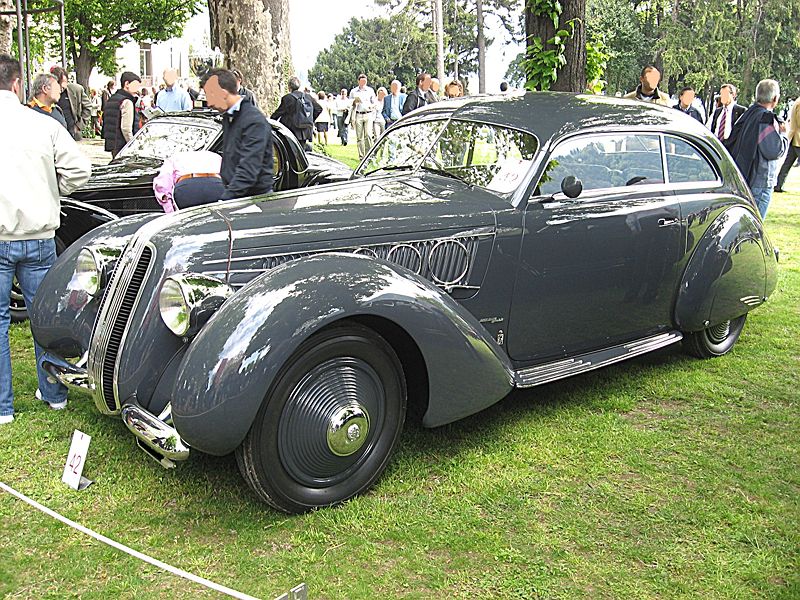 800px-Alfa-Romeo_6C-2300B-Pescara.jpg