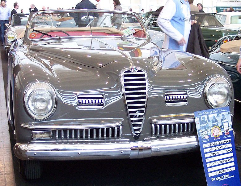 780px-Alfa_Romeo_6C2500_SS_grey_v_TCE.jpg