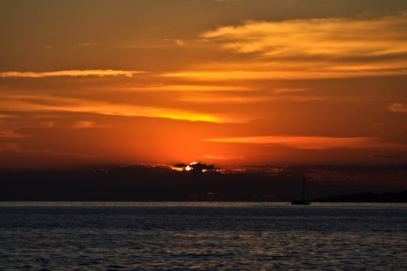 sunset in mikonos 2-2.mic.jpg