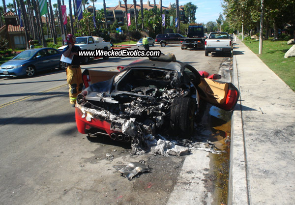 Ferrari_458_incendiata_02.jpg