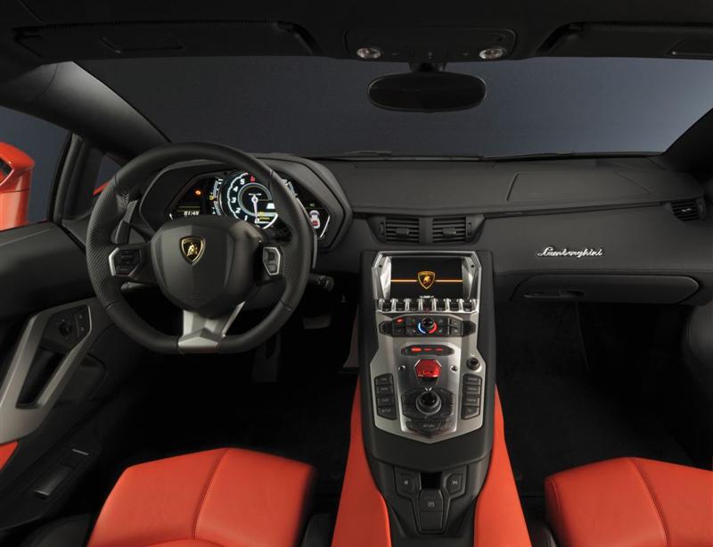 LamborghiniAventadorLP7004_07.jpg