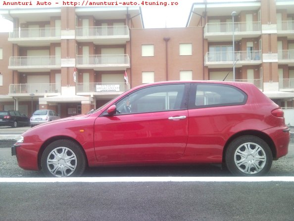 Alfa-Romeo-Alfa-147-16-16v-105-cp-variante.jpg