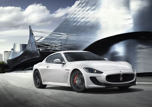 2011-Maserati-GranTurismo-MC-Stradale-055.jpg