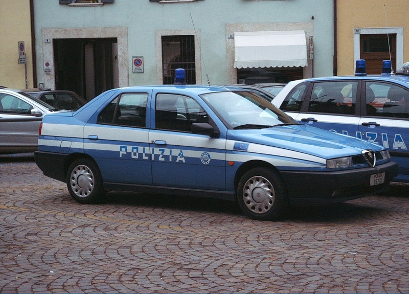 polizia 01.jpg