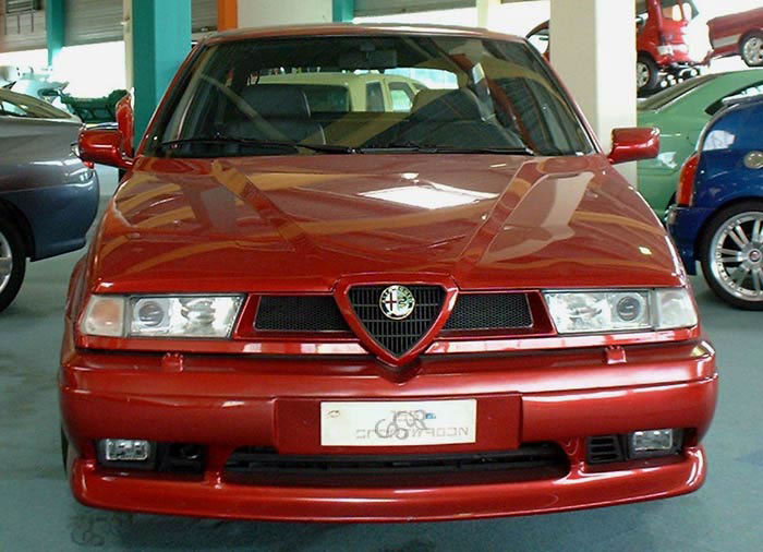 Sbarro_Alfa_155SW_av.jpg