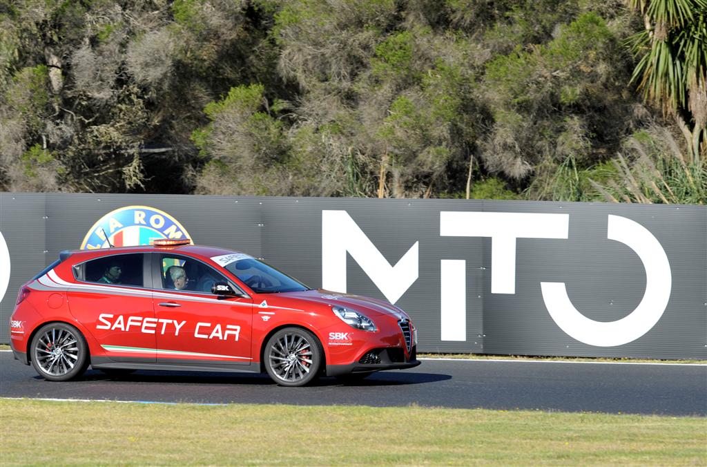 Giulietta Safety Car SBK '12.jpg