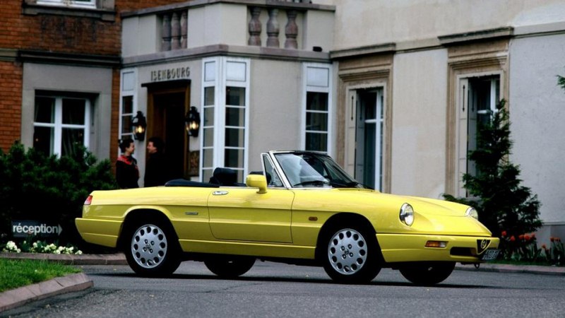 Alfa Romeo Spider Duetto IV 1990 [800x600].jpg