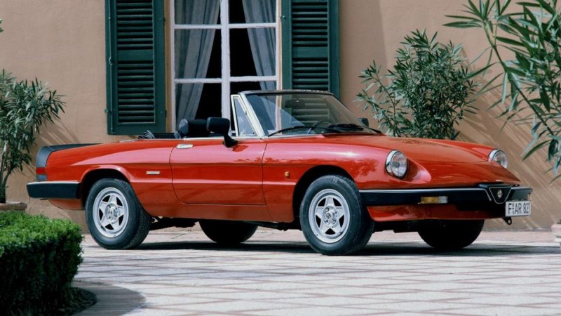 Alfa romeo Spider Aerodinamica 1983 [800x600].jpg