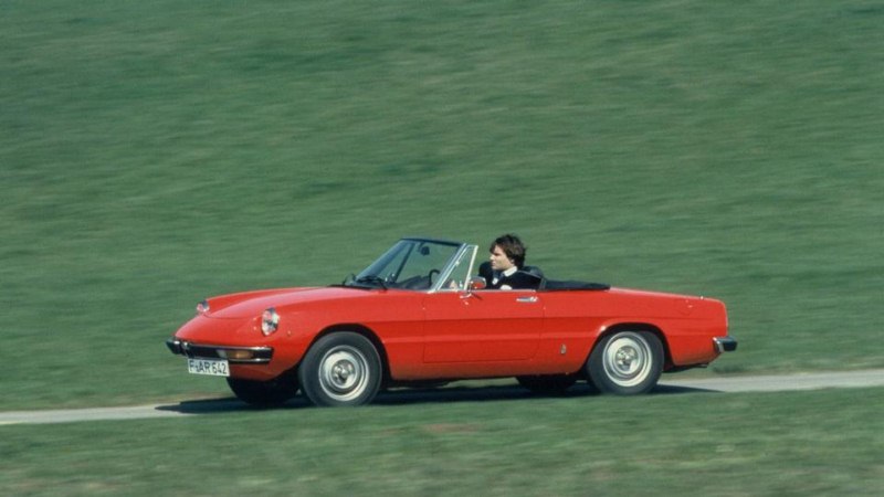 Alfa Romeo Spider Codatronca 1969 [800x600].jpg