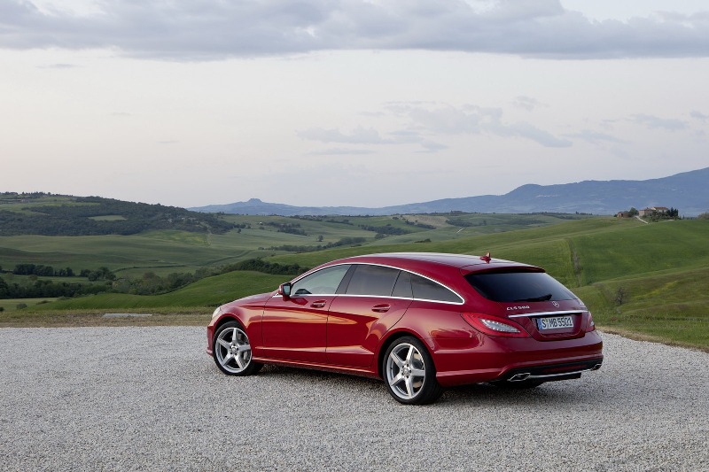 2013-Mercedes-Benz-CLS-Shooting-Brake-129[2].jpg