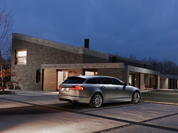 2012-Jaguar-XF-Sportbrake-photos-600x450.jpg