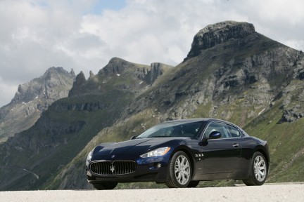 maserati_granturismo_2.jpg